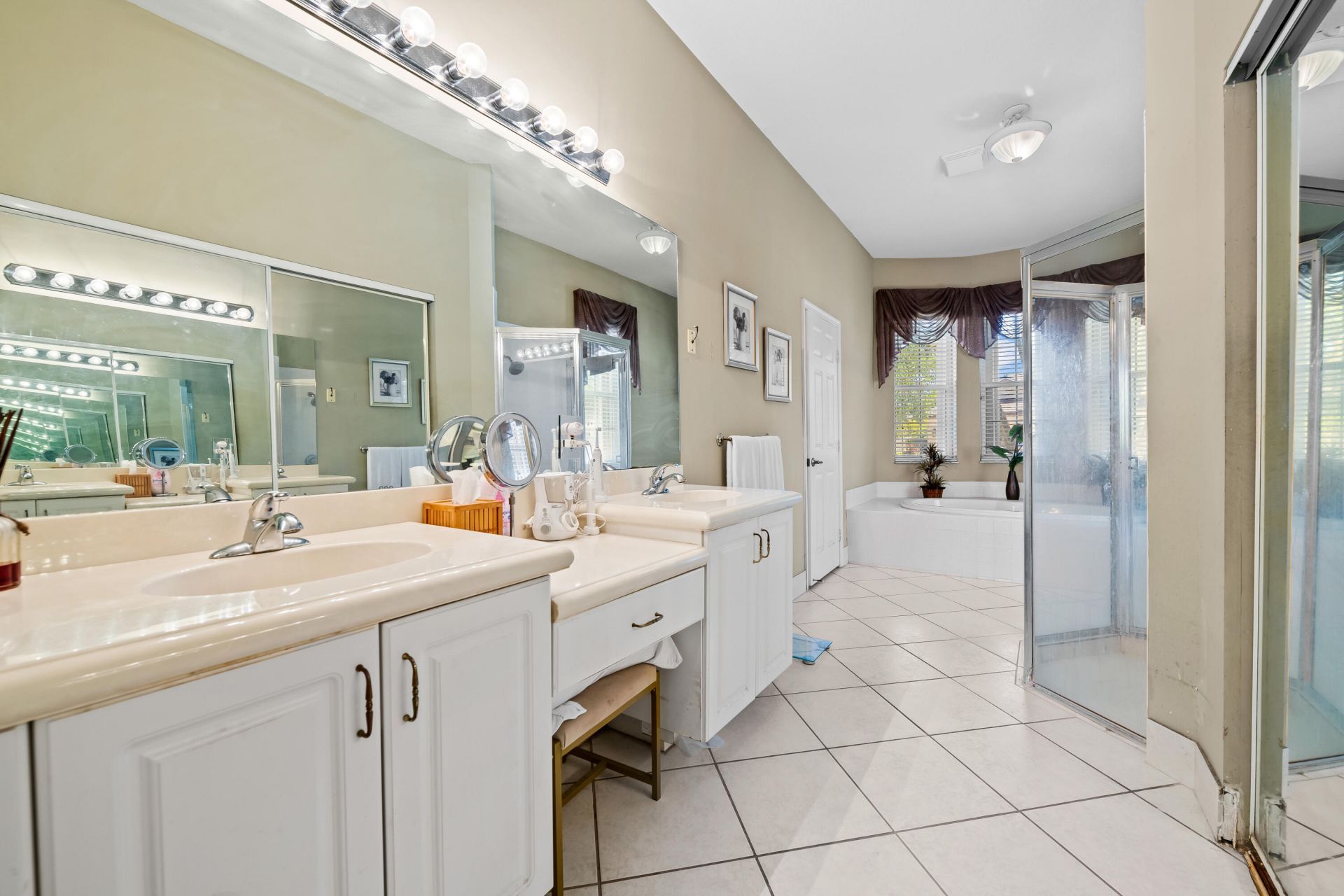 8027 N Savannah Circle, Davie, FL 33328 Photo