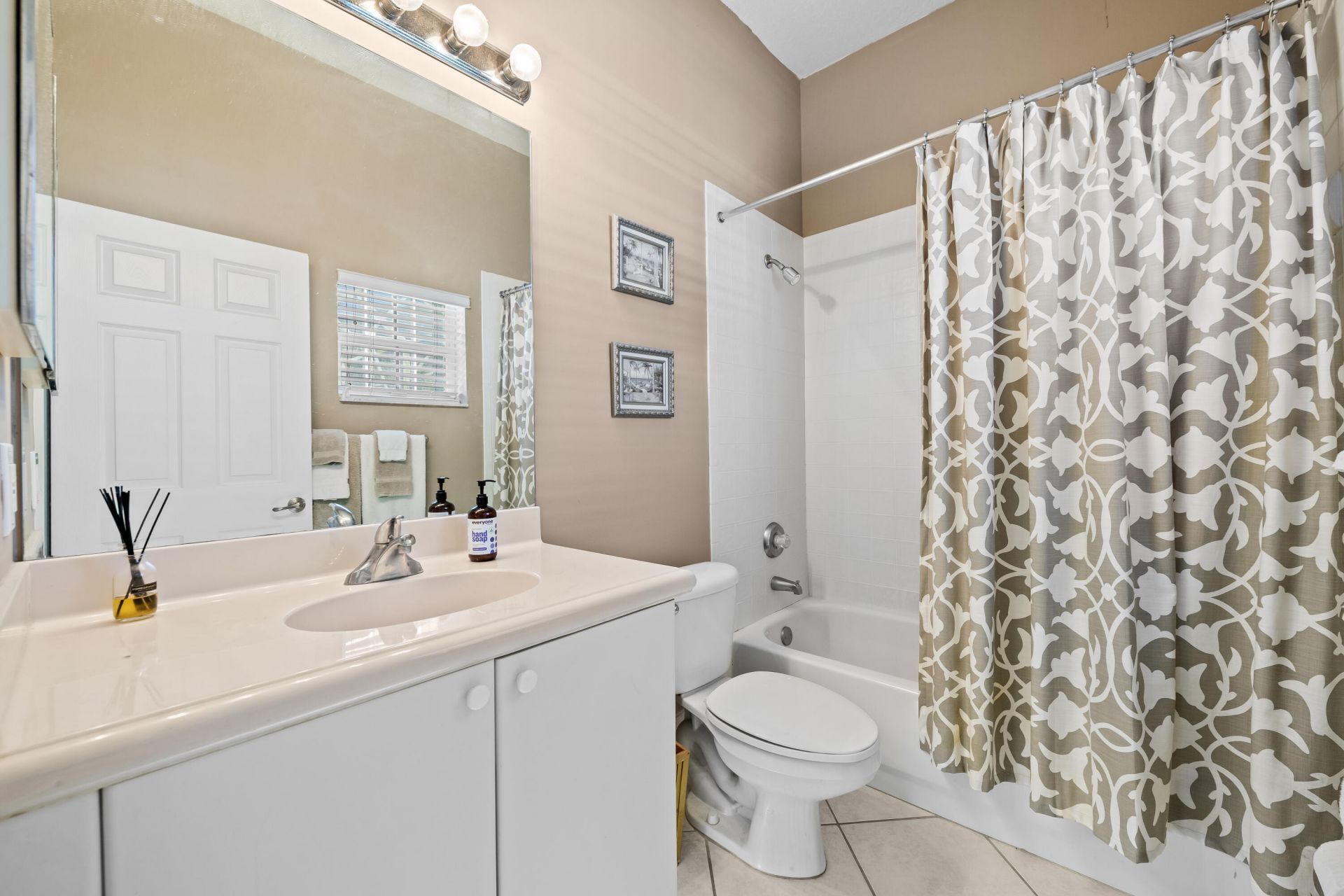8027 N Savannah Circle, Davie, FL 33328 Photo