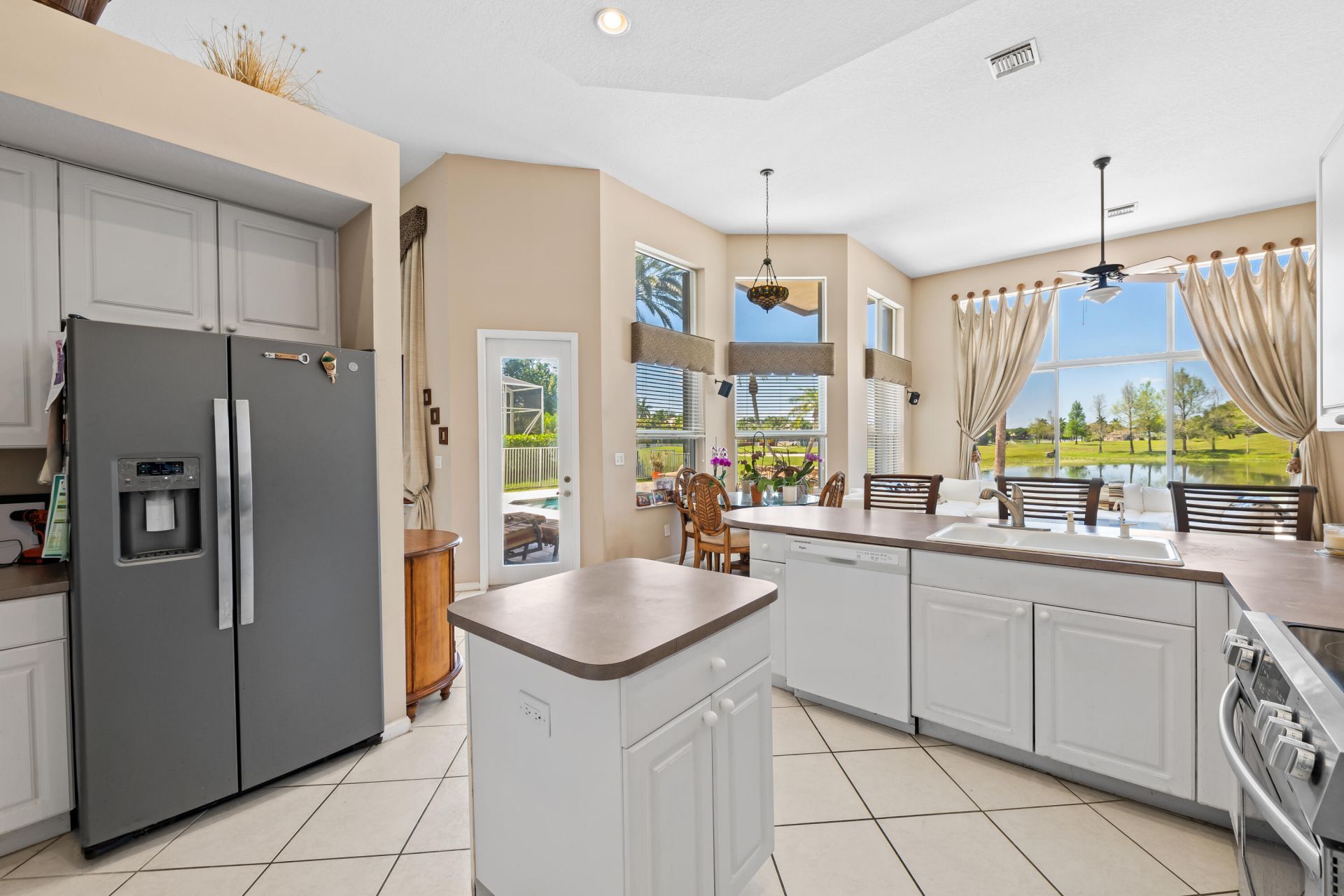 8027 N Savannah Circle, Davie, FL 33328 Photo