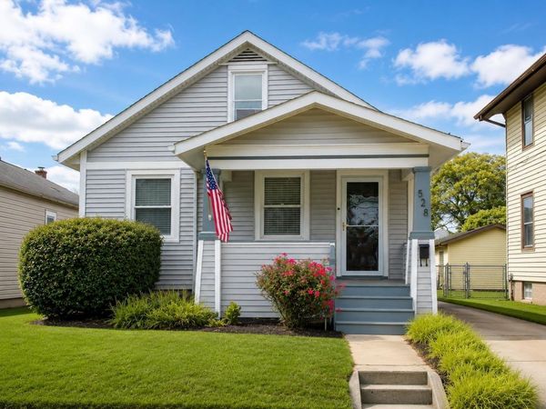 528 Dayton Avenue, Fort Wayne, IN 46807