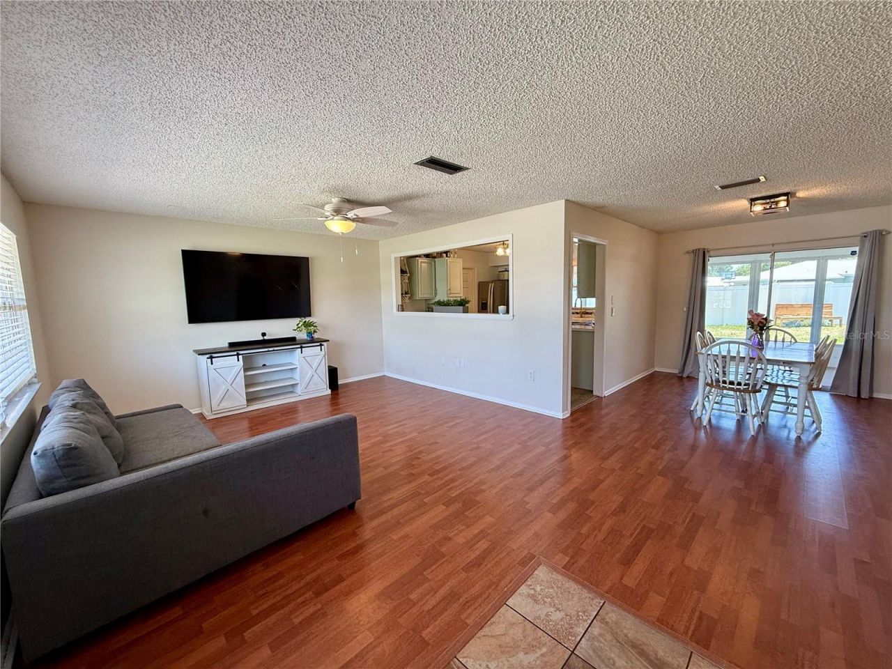 3607 Cambridge Dr W, Bradenton, FL 34205 Photo