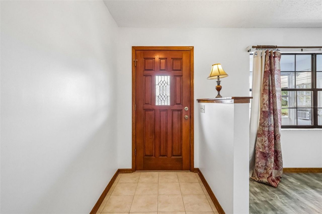 931 Cr 457a , Lake Panasoffkee, FL 33538 Photo