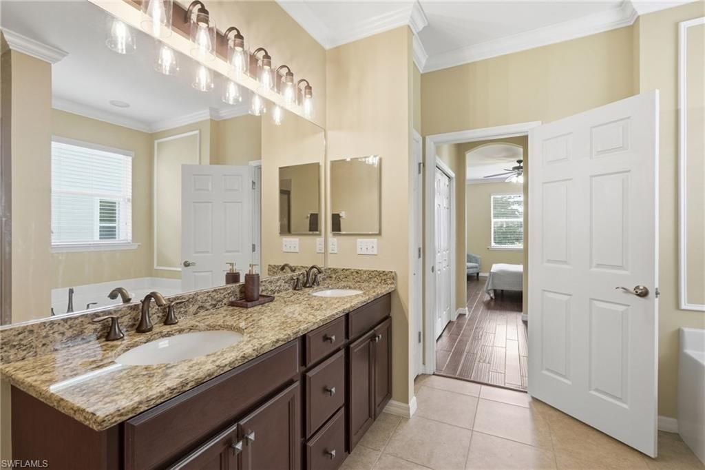 2506 Blackburn Cir, Cape Coral, FL 33991 Photo