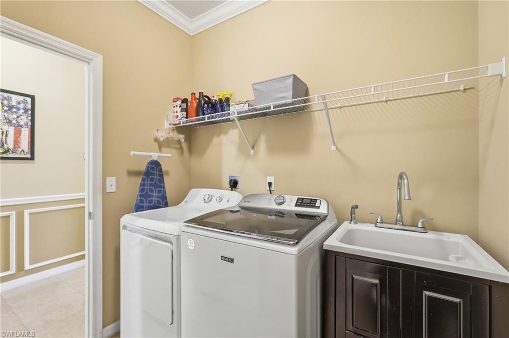 2506 Blackburn Cir, Cape Coral, FL 33991 Photo