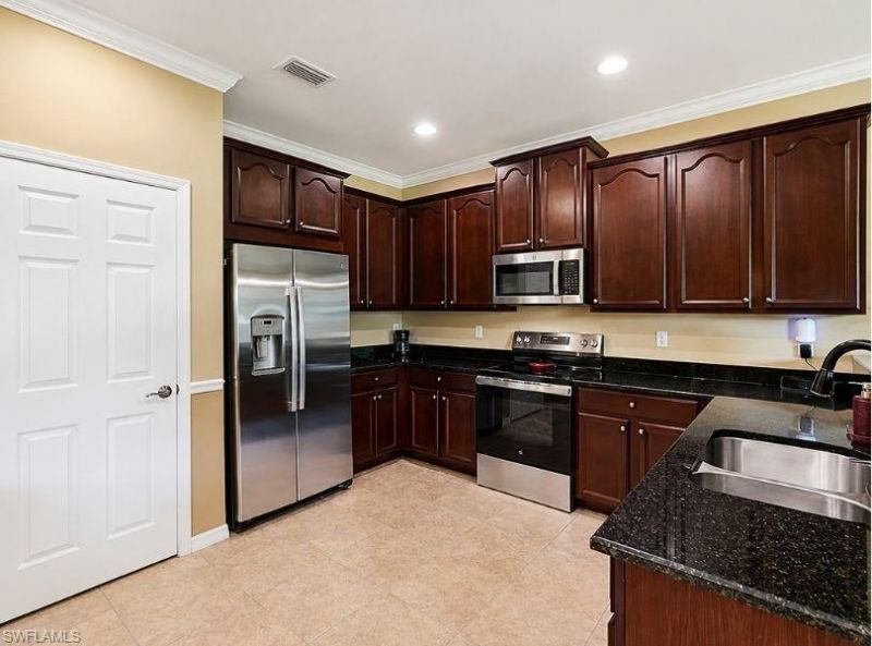 2506 Blackburn Cir, Cape Coral, FL 33991 Photo