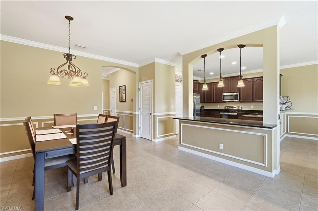 2506 Blackburn Cir, Cape Coral, FL 33991 Photo