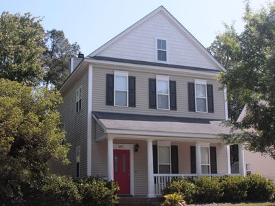3301 Barkla Avenue, Mount Pleasant, SC 29466