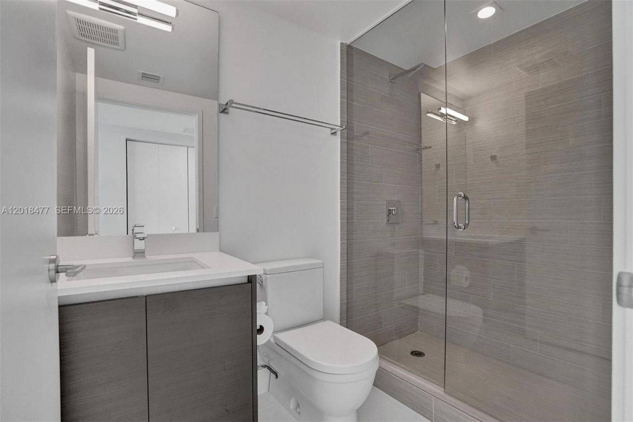 330 Sunny Isles Blvd , Unit 5-2207, Sunny Isles Beach, FL 33160 Photo