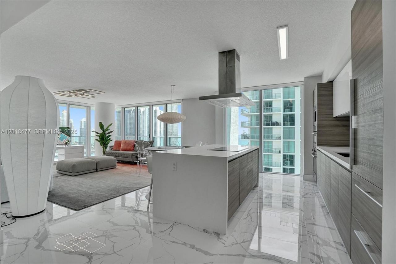 330 Sunny Isles Blvd , Unit 5-2207, Sunny Isles Beach, FL 33160 Photo