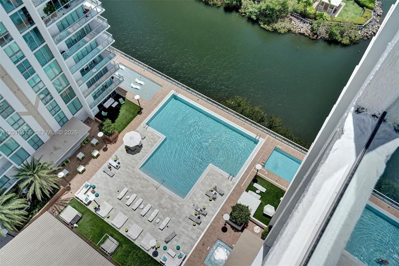 330 Sunny Isles Blvd , Unit 5-2207, Sunny Isles Beach, FL 33160 Photo