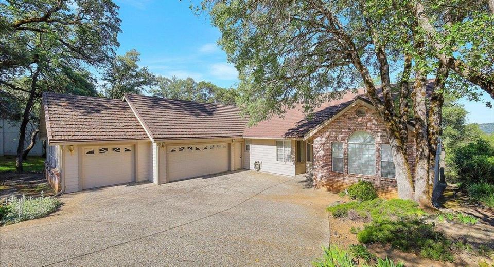 13036 Lake Wildwood Dr, Penn Valley, CA 95946 Photo