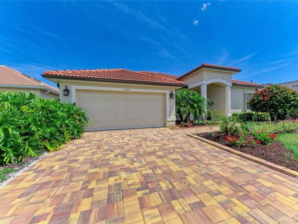 1920 COCONUT PALM CIRCLE , NORTH PORT, FL 34288