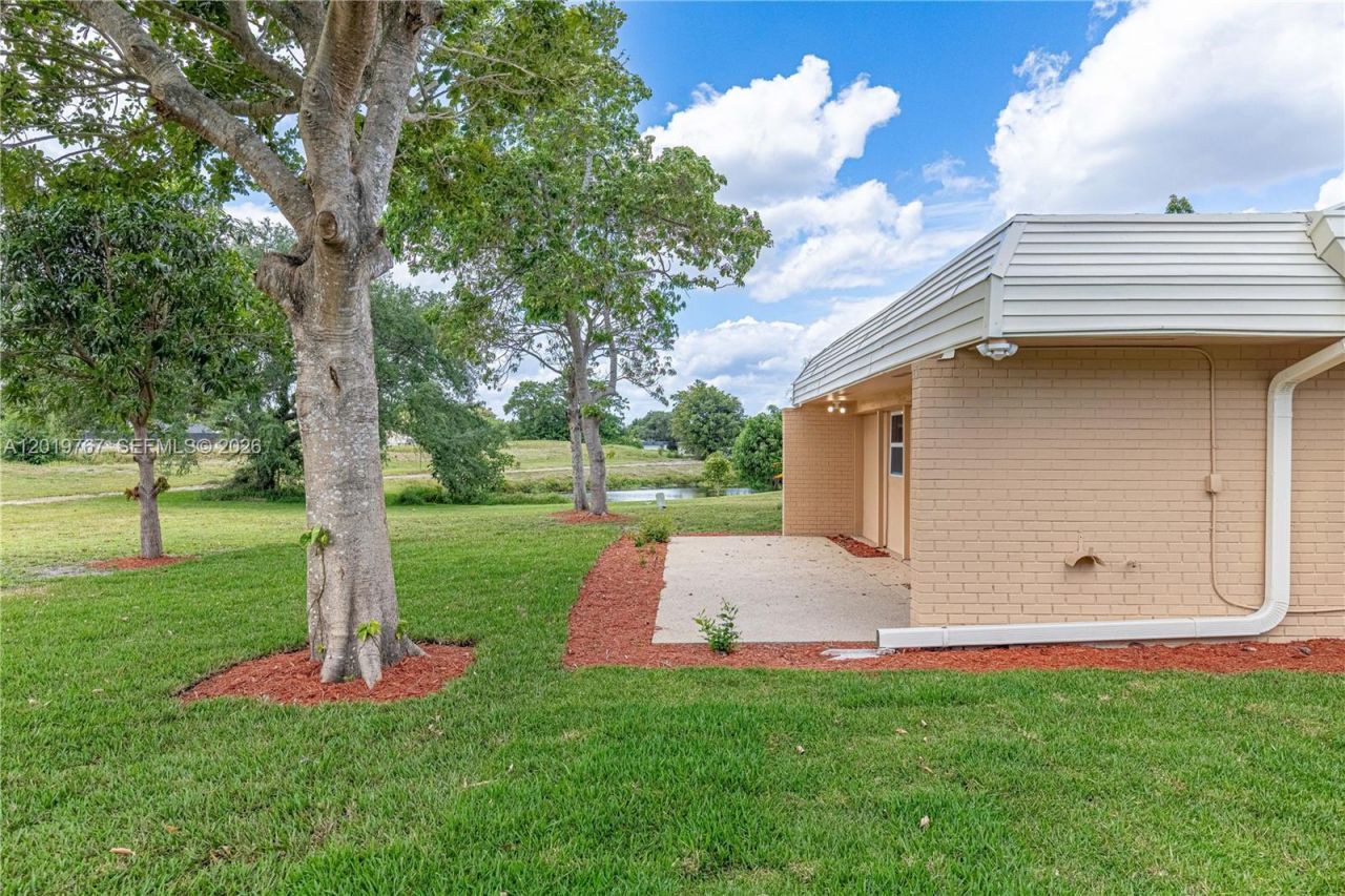 5201 Yellow Pine Ln , Tamarac, FL 33319 Photo