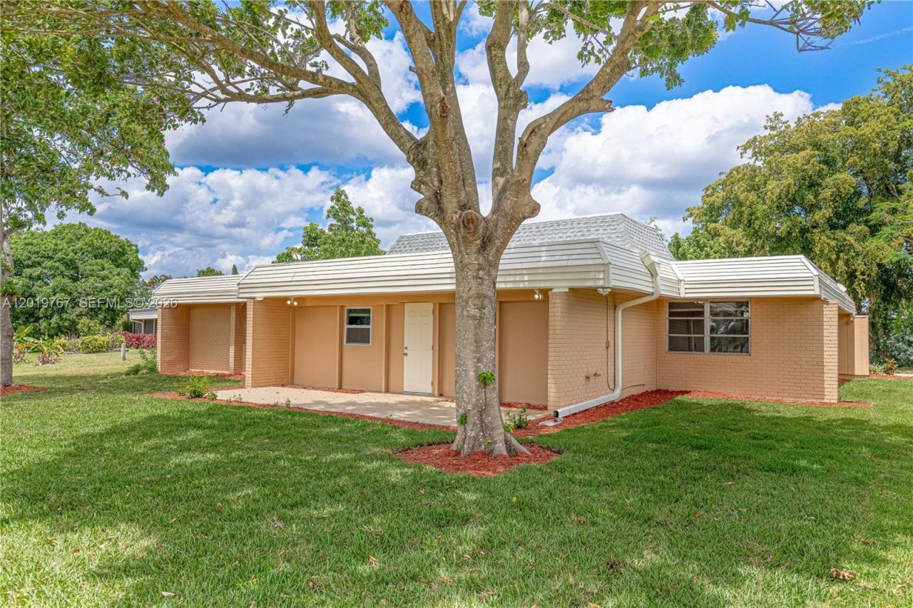 5201 Yellow Pine Ln , Tamarac, FL 33319 Photo