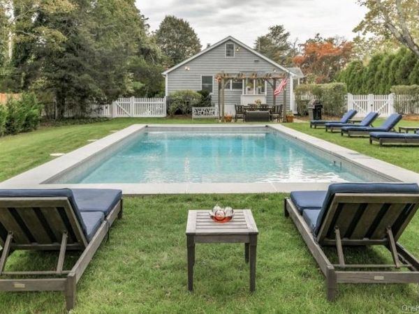 5 Halsey Avenue , East Quogue, NY 11942