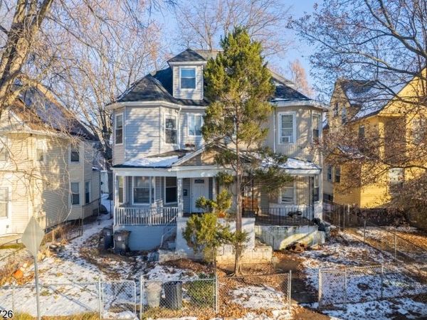 31 Homestead Park, Newark, NJ 07108