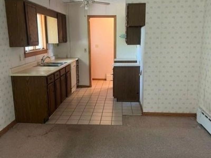 704 Elizabeth Street, Lowellville, OH 44436 Photo 2
