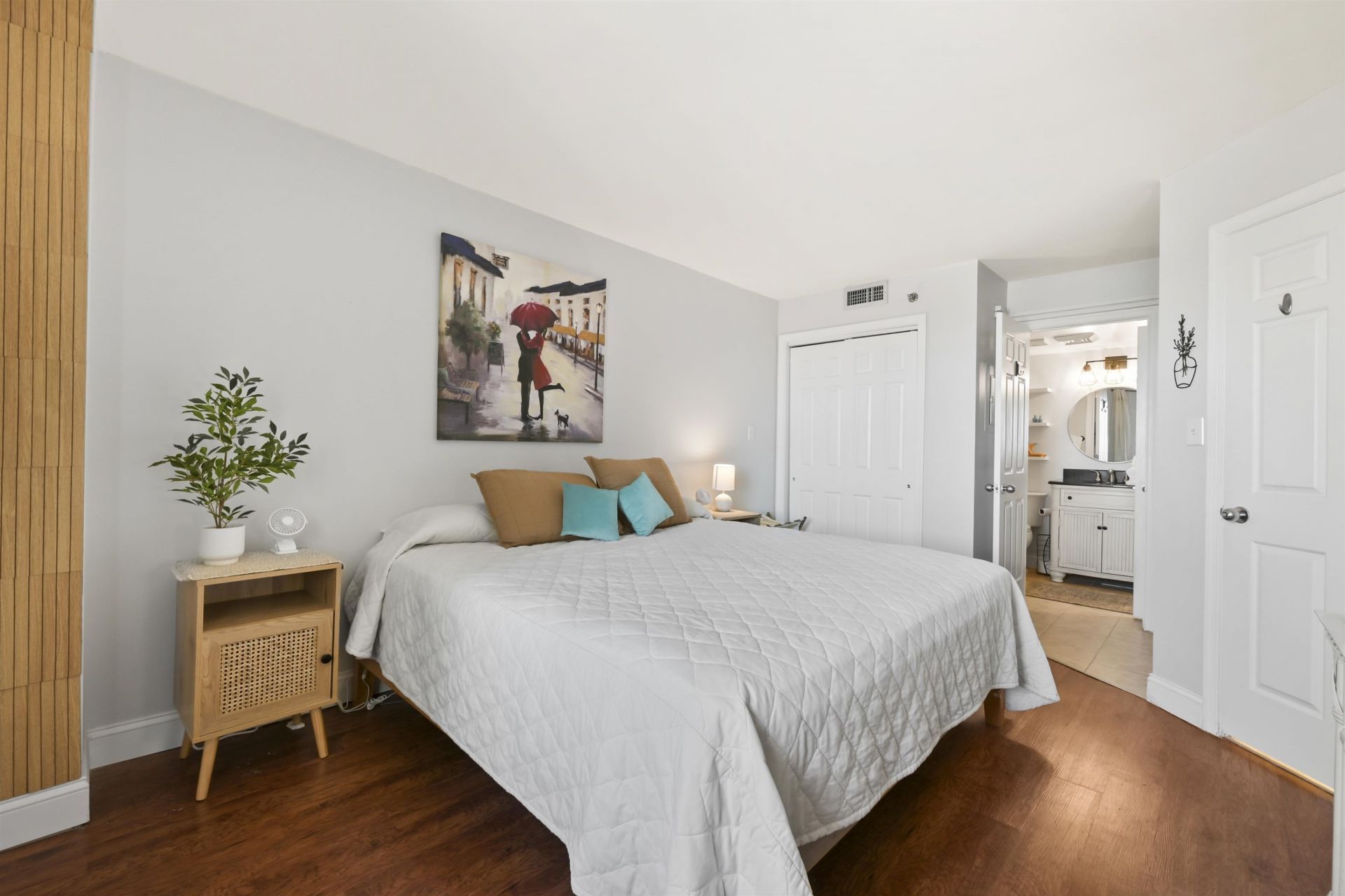 5523 N Ocean Blvd.  Photo 17