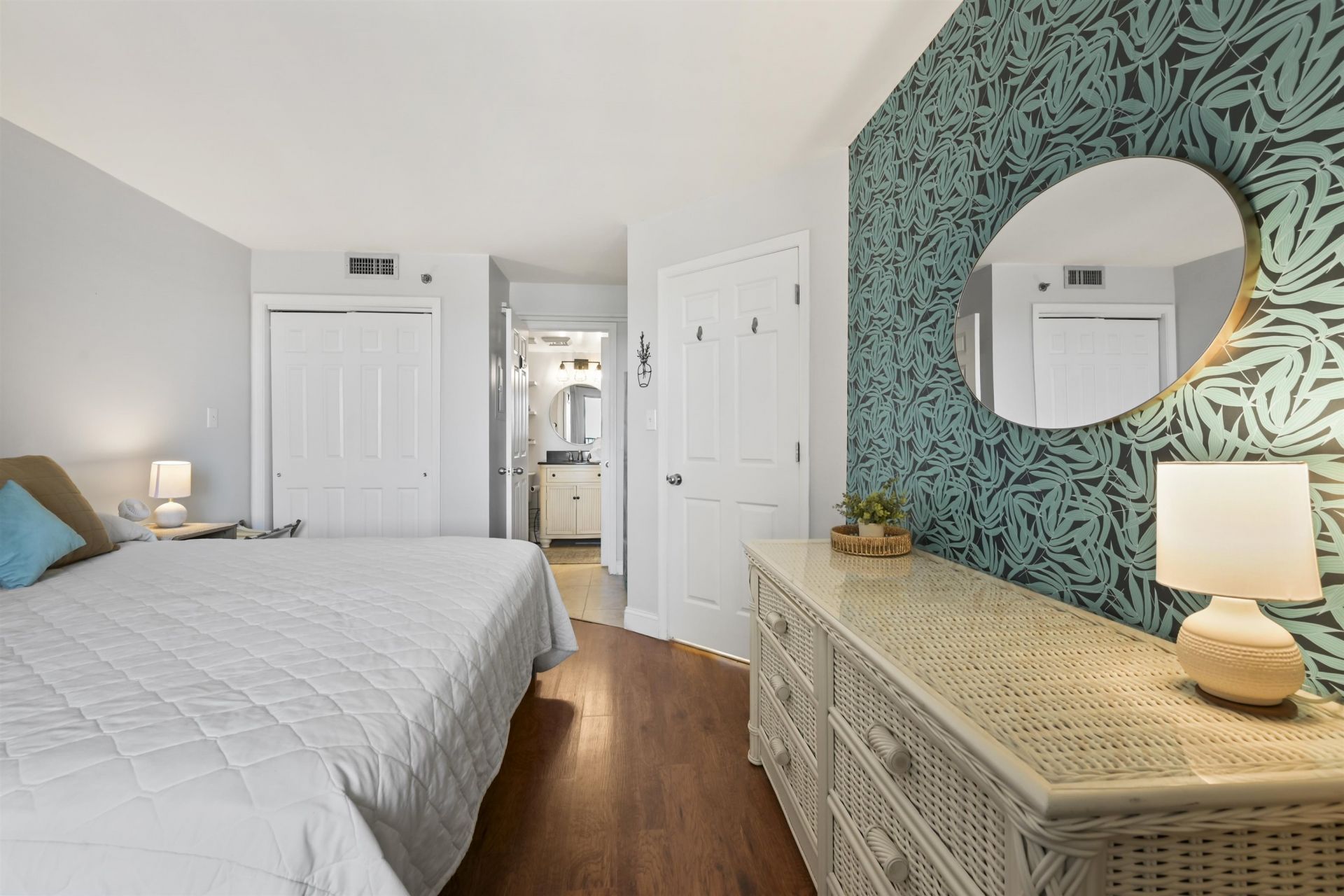 5523 N Ocean Blvd.  Photo 22