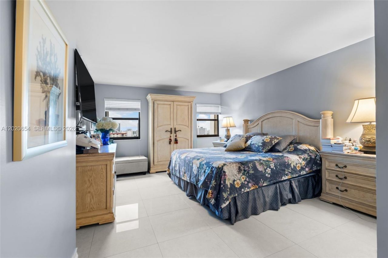 Please Call For Address, Unit 1810S, Hollywood, FL 33019 Photo
