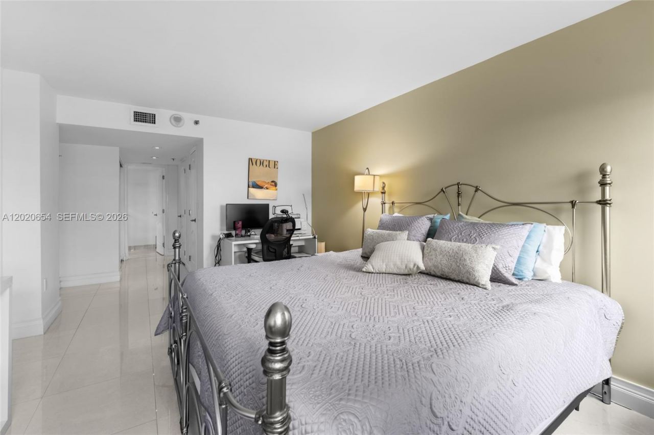 Please Call For Address, Unit 1810S, Hollywood, FL 33019 Photo