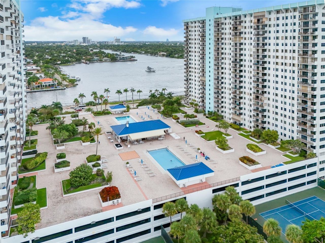 Please Call For Address, Unit 1810S, Hollywood, FL 33019 Photo