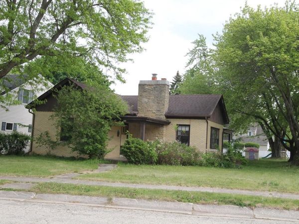 431 Walnut STREET, Burlington, WI 53105