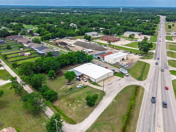 203 Norton Street , Lone Oak, TX 75453