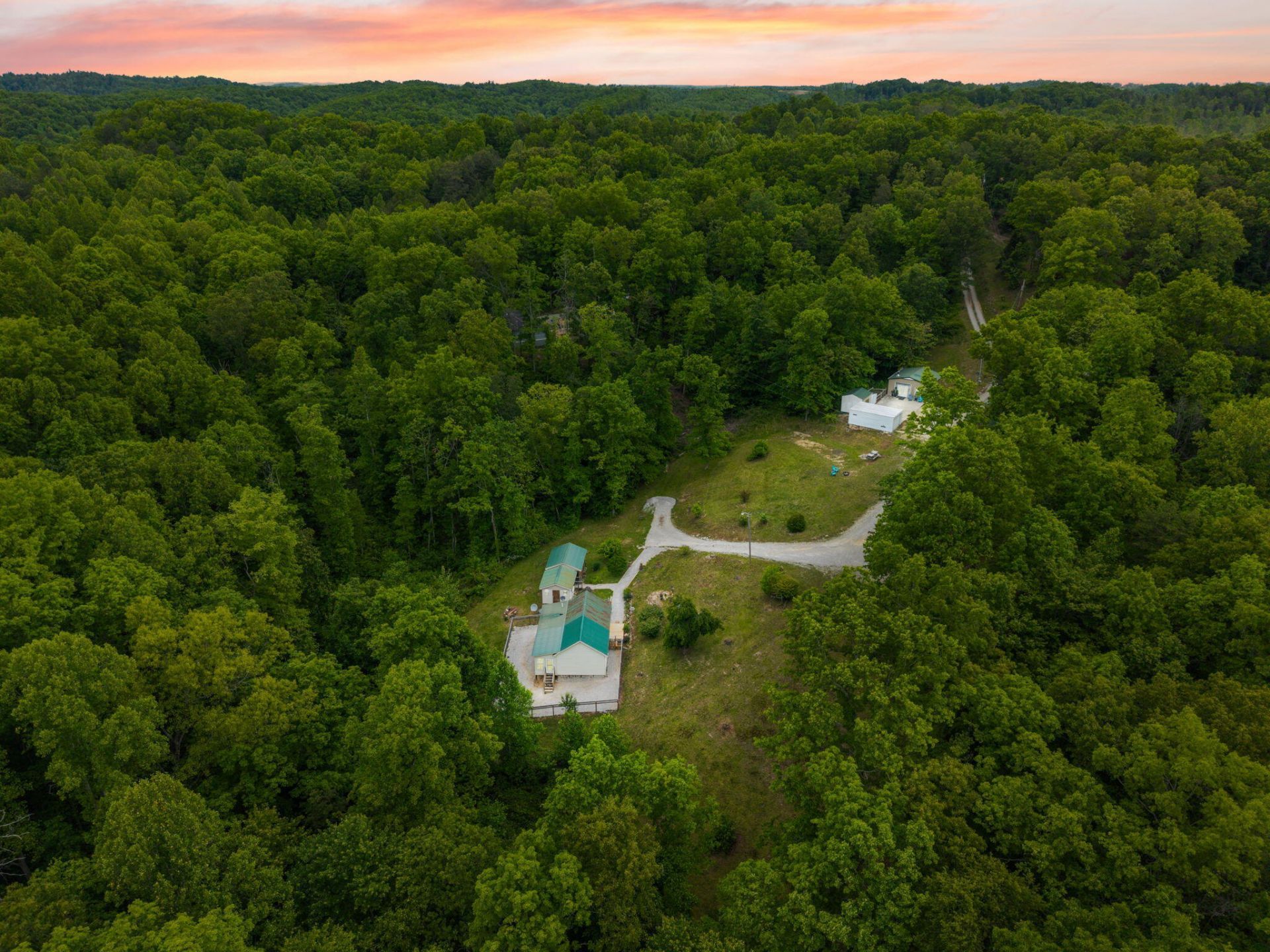 2585 Hazel Patch Road, East Bernstadt, KY 40729