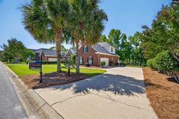 401 Sienna Drive  photo 4
