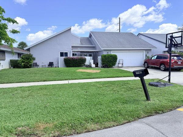 7797 San Marcos Place, Boca Raton, FL 33433