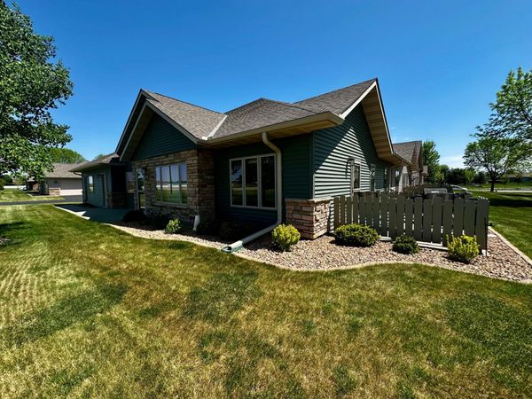 1636 Thunderbird Road , Unit 11, Marshall, MN 56258