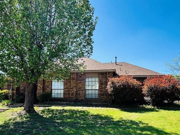 2246 Arbor Creek Drive, Carrollton, TX 75010