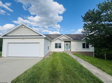 90 Silver Maple Court, Fairmont, WV 26554