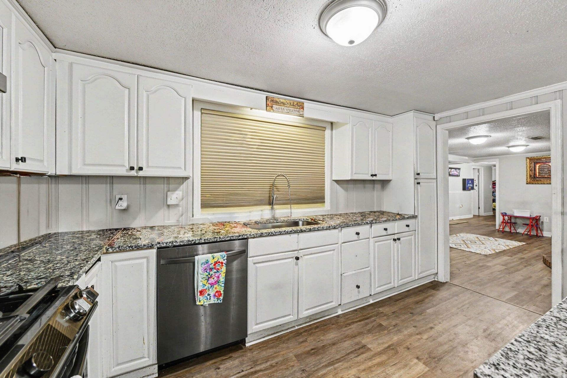 9708 Jamison Road Photo 10