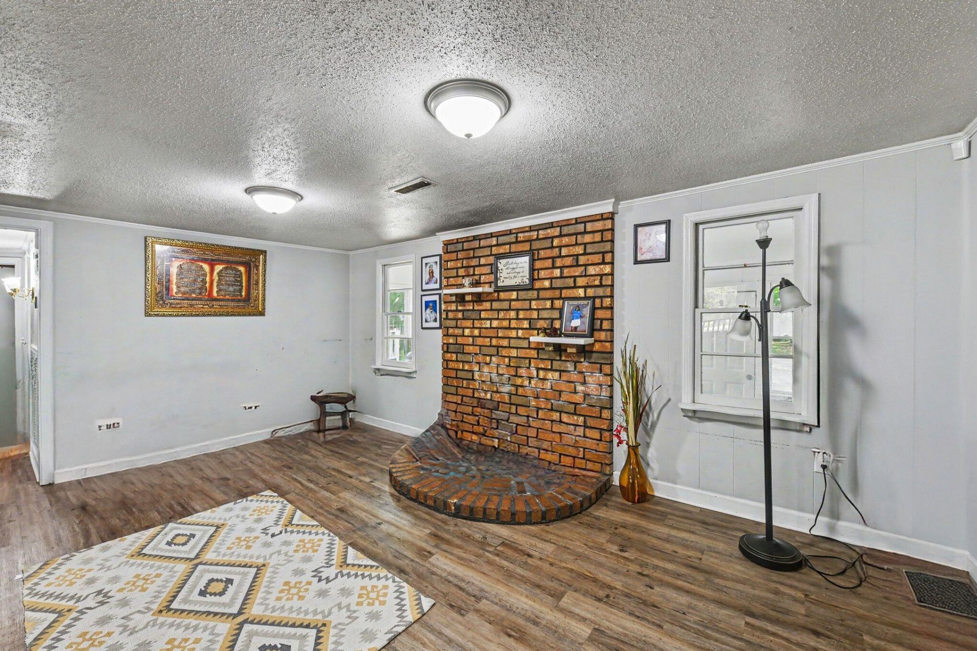 9708 Jamison Road Photo 6