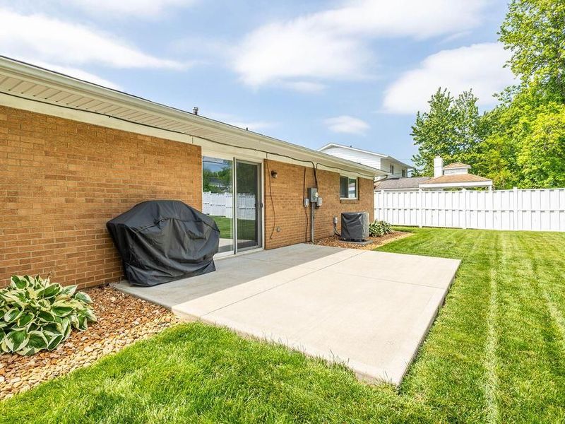 236 Barcelona Avenue, Westerville, OH 43081 Photo 9