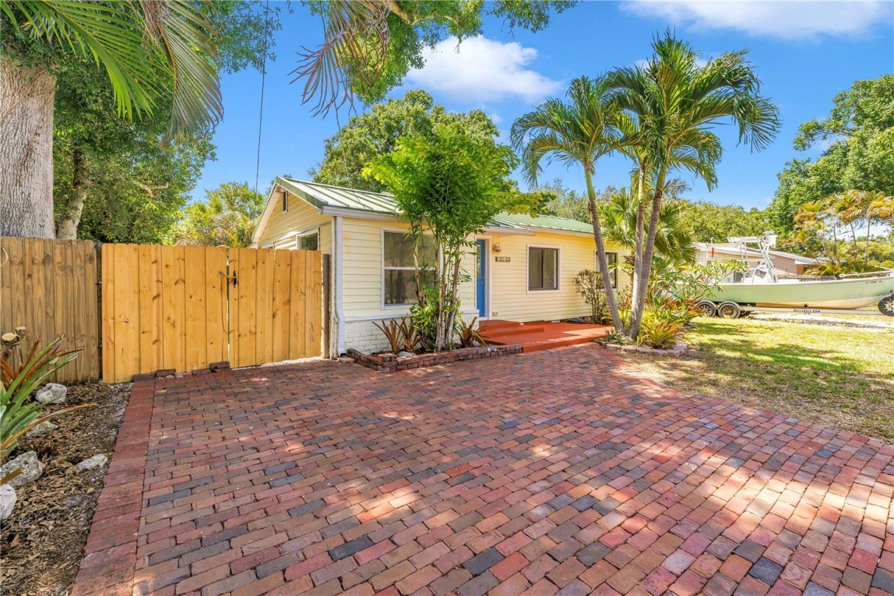 5032 19th Street N, Saint Petersburg, FL 33714 Photo