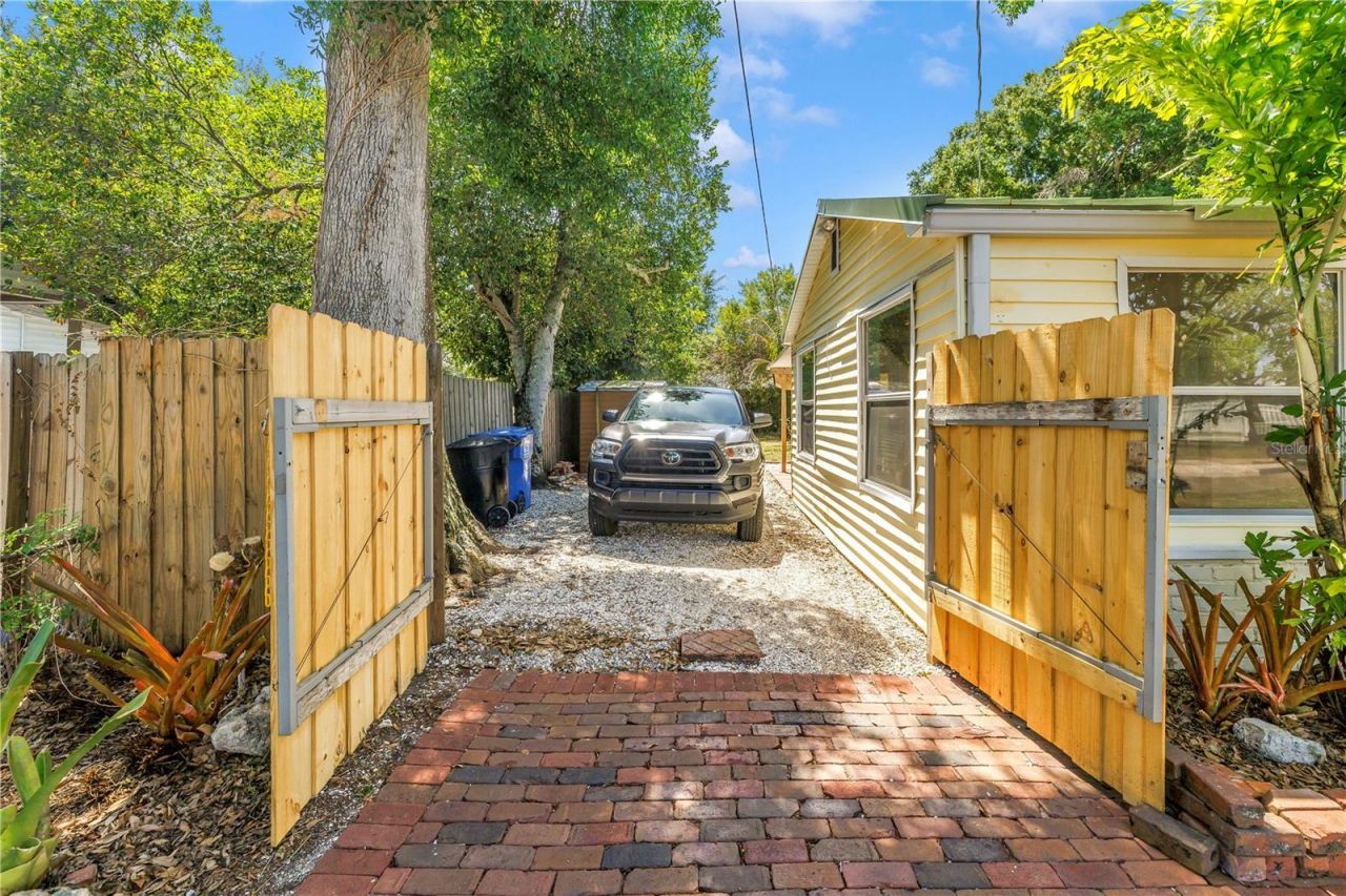 5032 19th Street N, Saint Petersburg, FL 33714 Photo