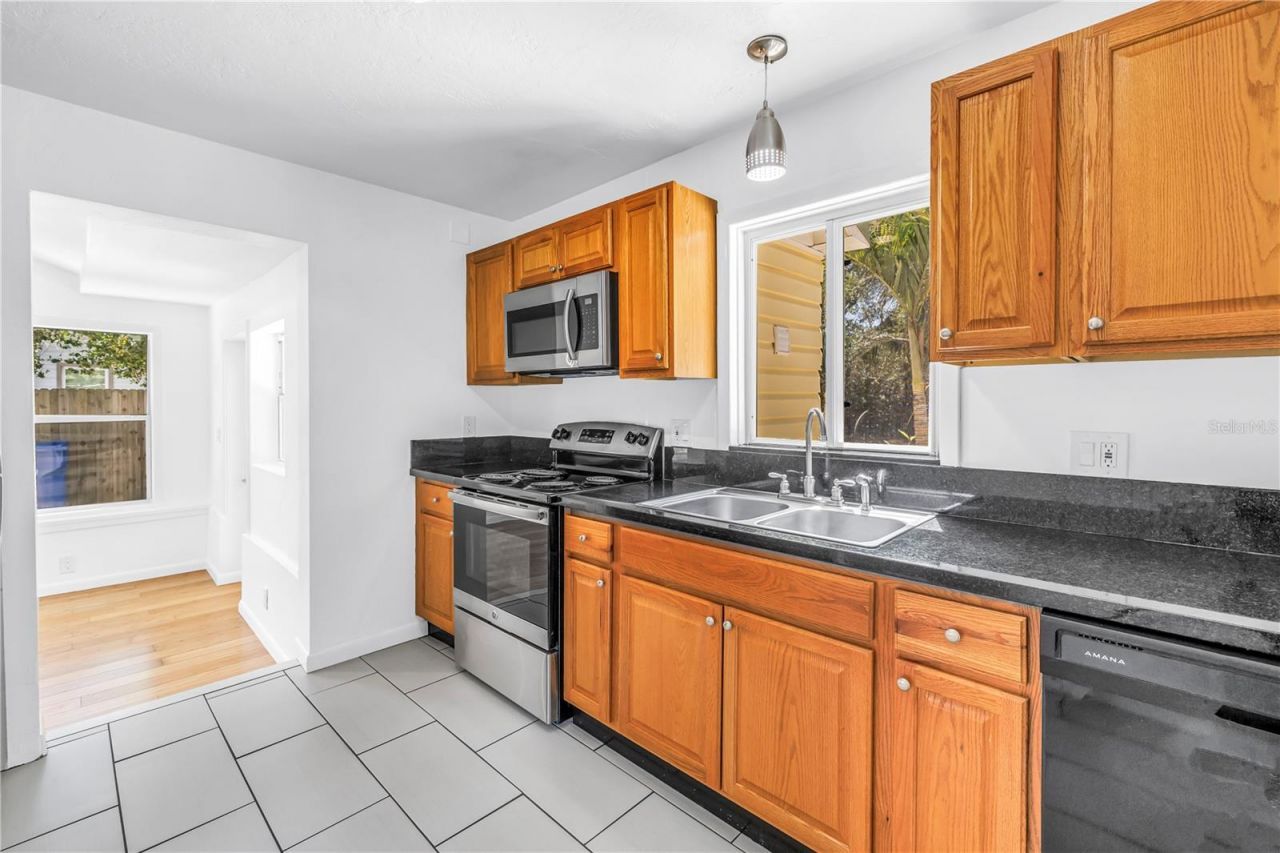 5032 19th Street N, Saint Petersburg, FL 33714 Photo