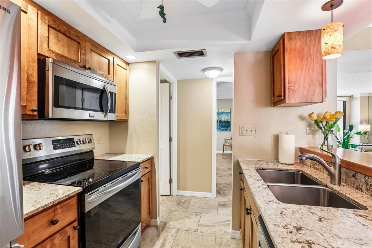 450 S Gulfview Boulevard, Unit 703, Clearwater, FL 33767 Photo