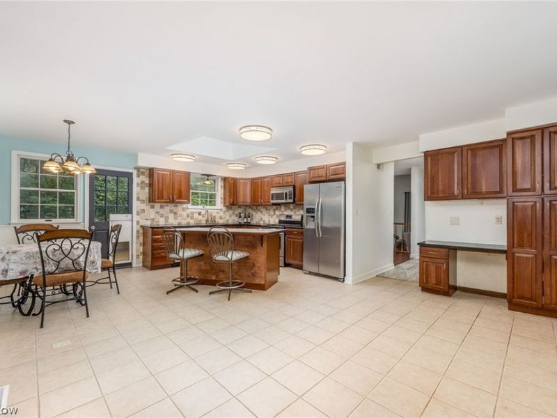 140 Sylvan Way, Marietta, OH 45750 Photo 12
