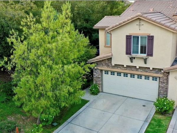 26757 Via Amare, Valencia, CA 91381