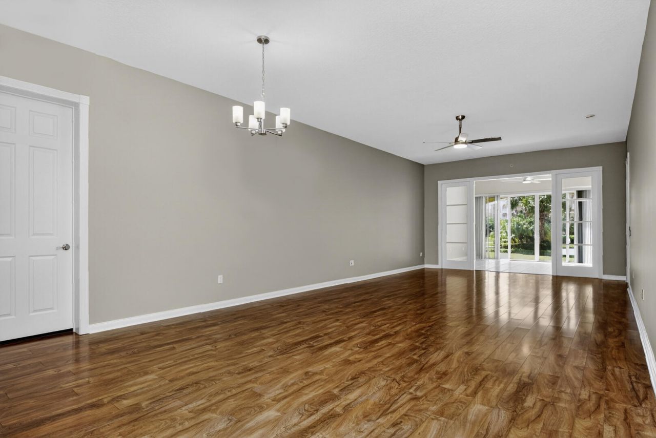 37 E Harbour Isle Dr Drive E, Unit 106, Fort Pierce, FL 34949 Photo