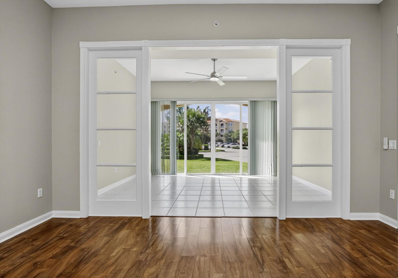 37 E Harbour Isle Dr Drive E, Unit 106, Fort Pierce, FL 34949 Photo