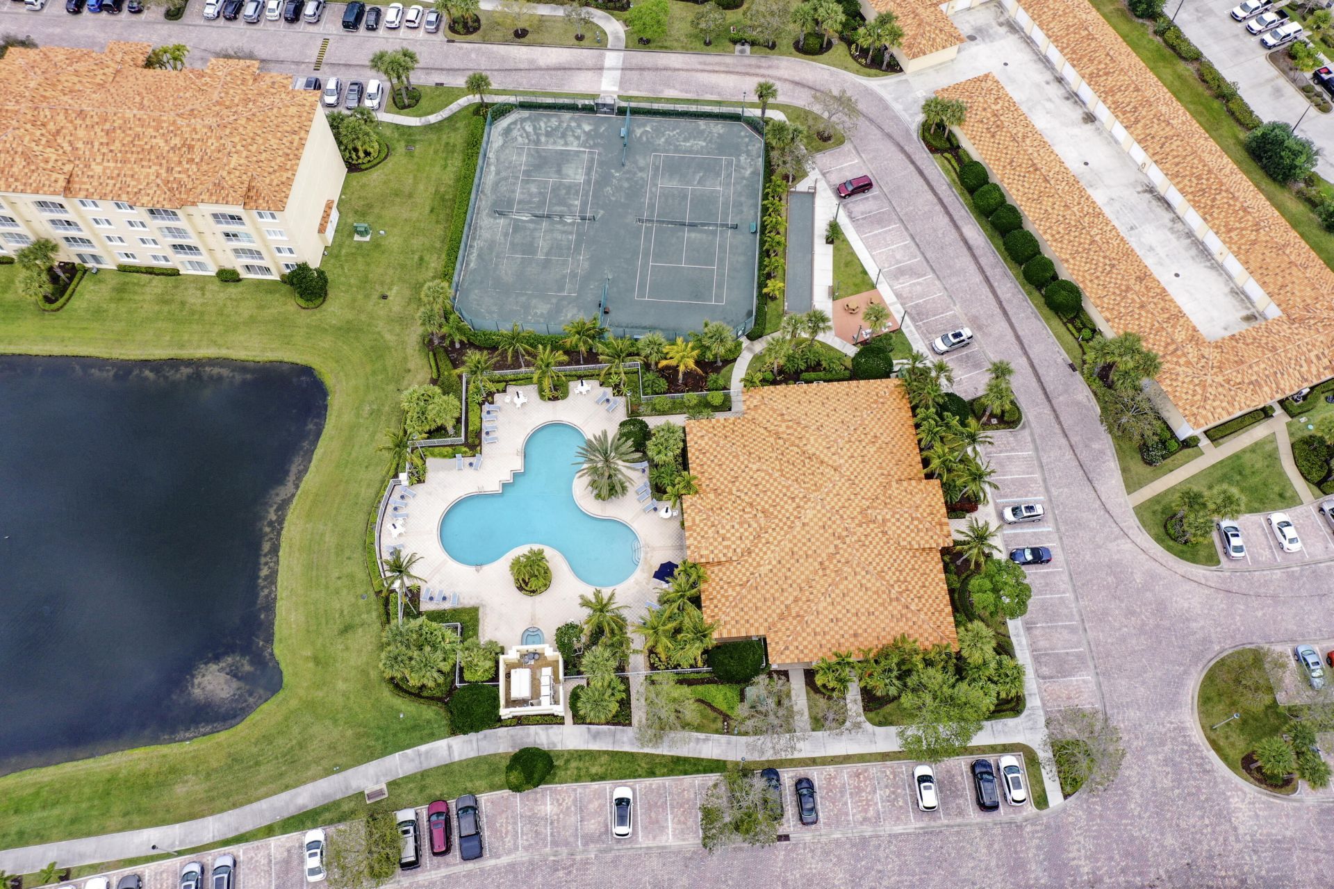 37 E Harbour Isle Dr Drive E, Unit 106, Fort Pierce, FL 34949 Photo