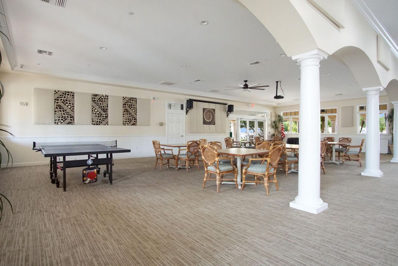 37 E Harbour Isle Dr Drive E, Unit 106, Fort Pierce, FL 34949 Photo