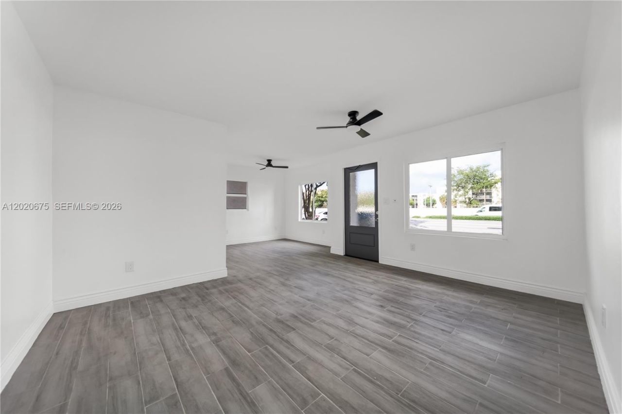 2440 NW 31st Ave, Fort Lauderdale, FL 33311 Photo