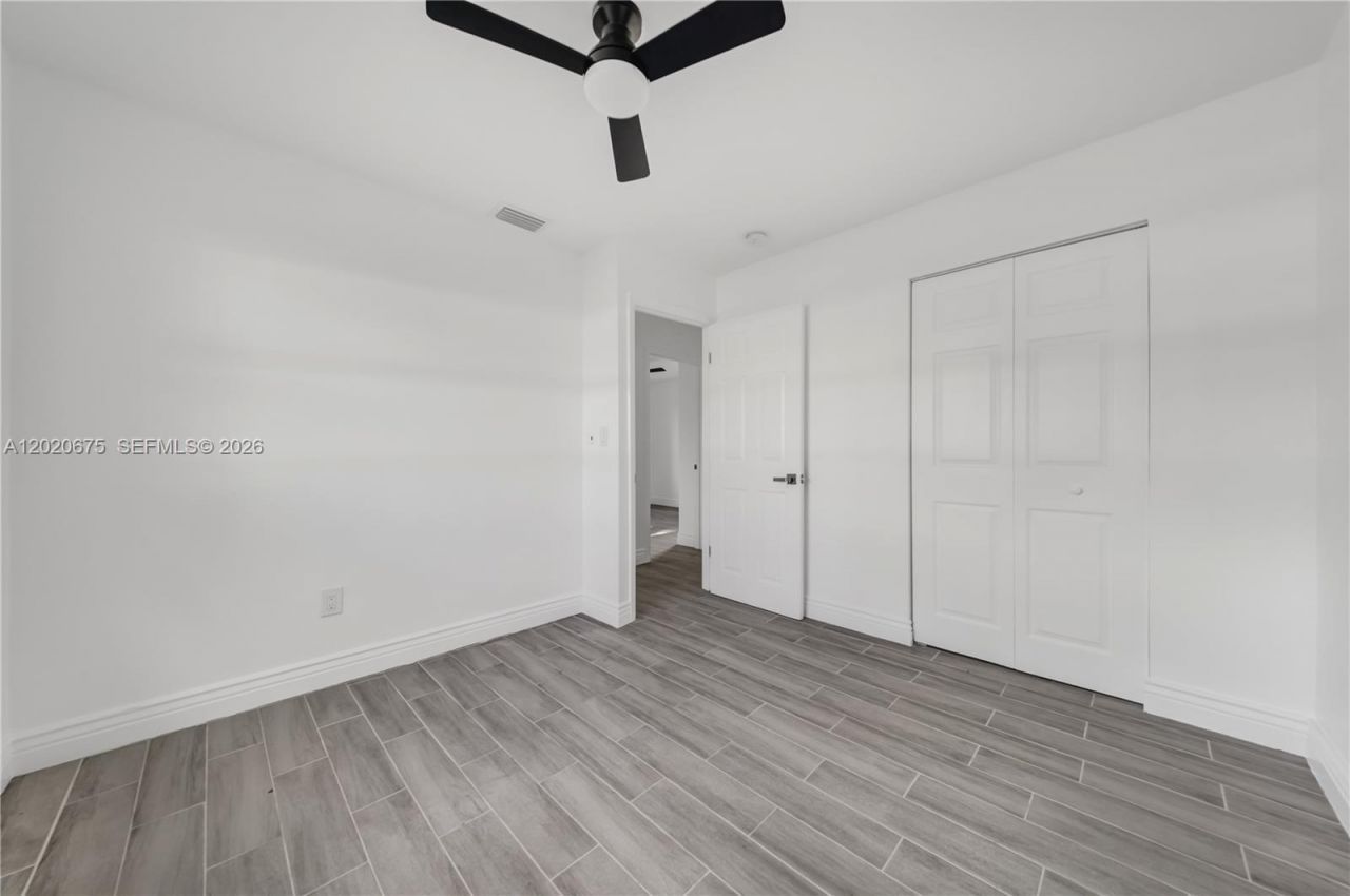 2440 NW 31st Ave, Fort Lauderdale, FL 33311 Photo