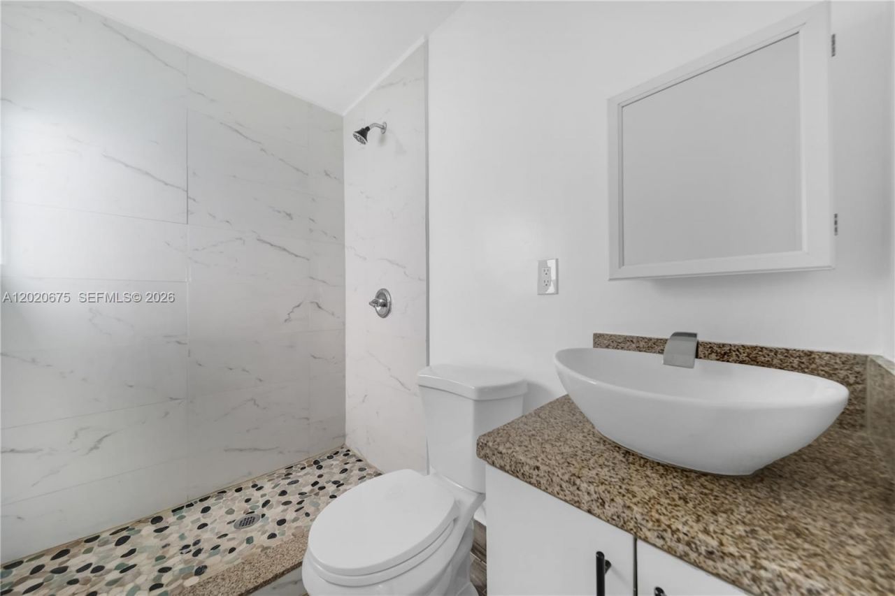2440 NW 31st Ave, Fort Lauderdale, FL 33311 Photo